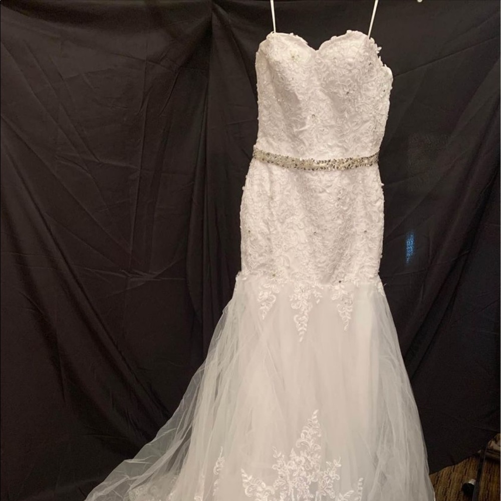 Wedding dress